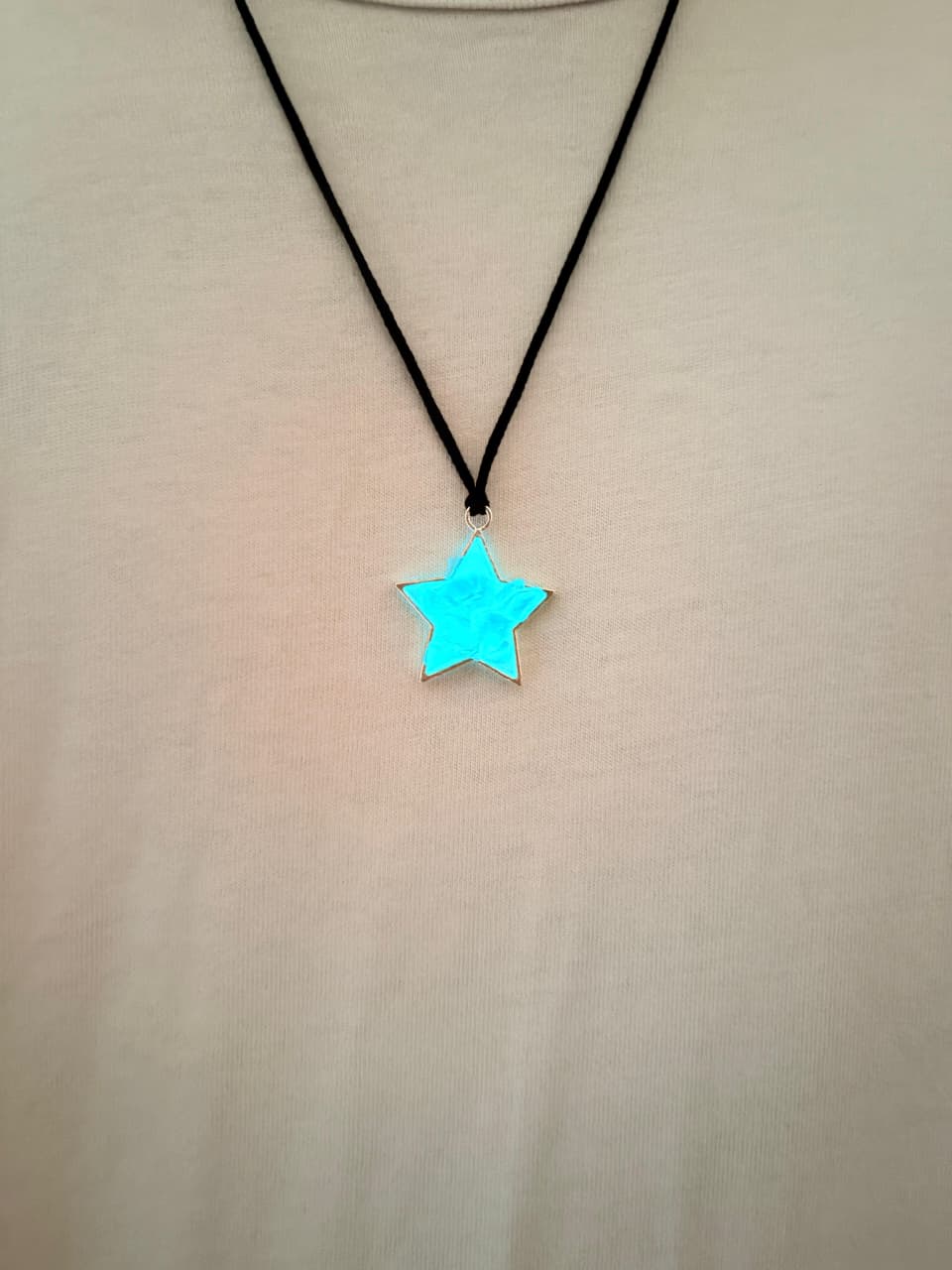 GLOWING IN THE DARK STAR